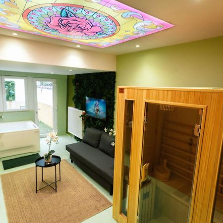Capsule Flower - Balneo - Cinema - Billard - Nintendo Switch - Mons Centre Exteriör bild