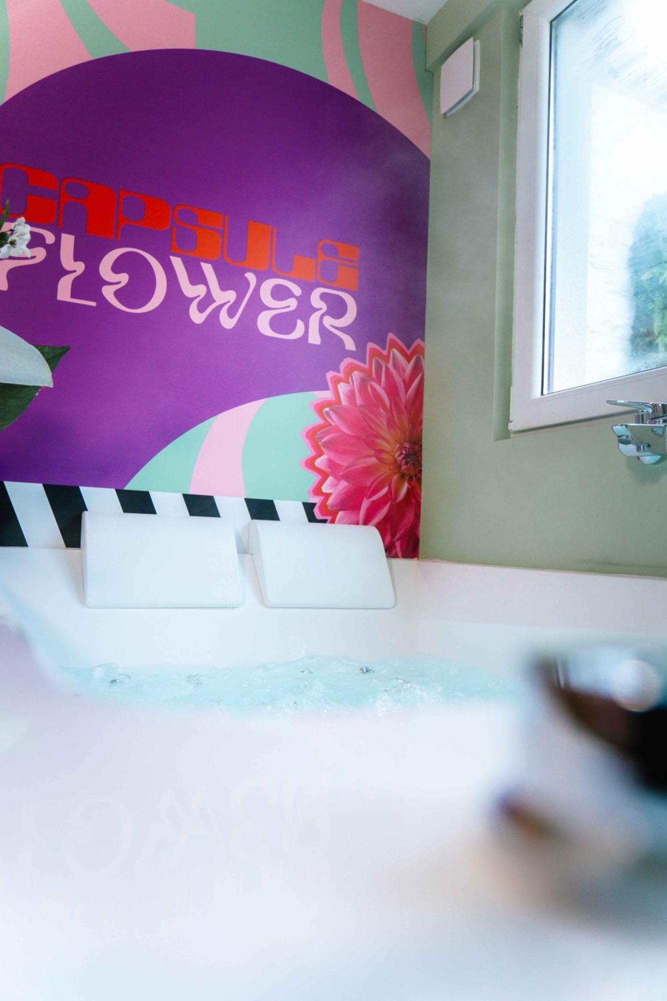 Capsule Flower - Balneo - Cinema - Billard - Nintendo Switch - Mons Centre Exteriör bild